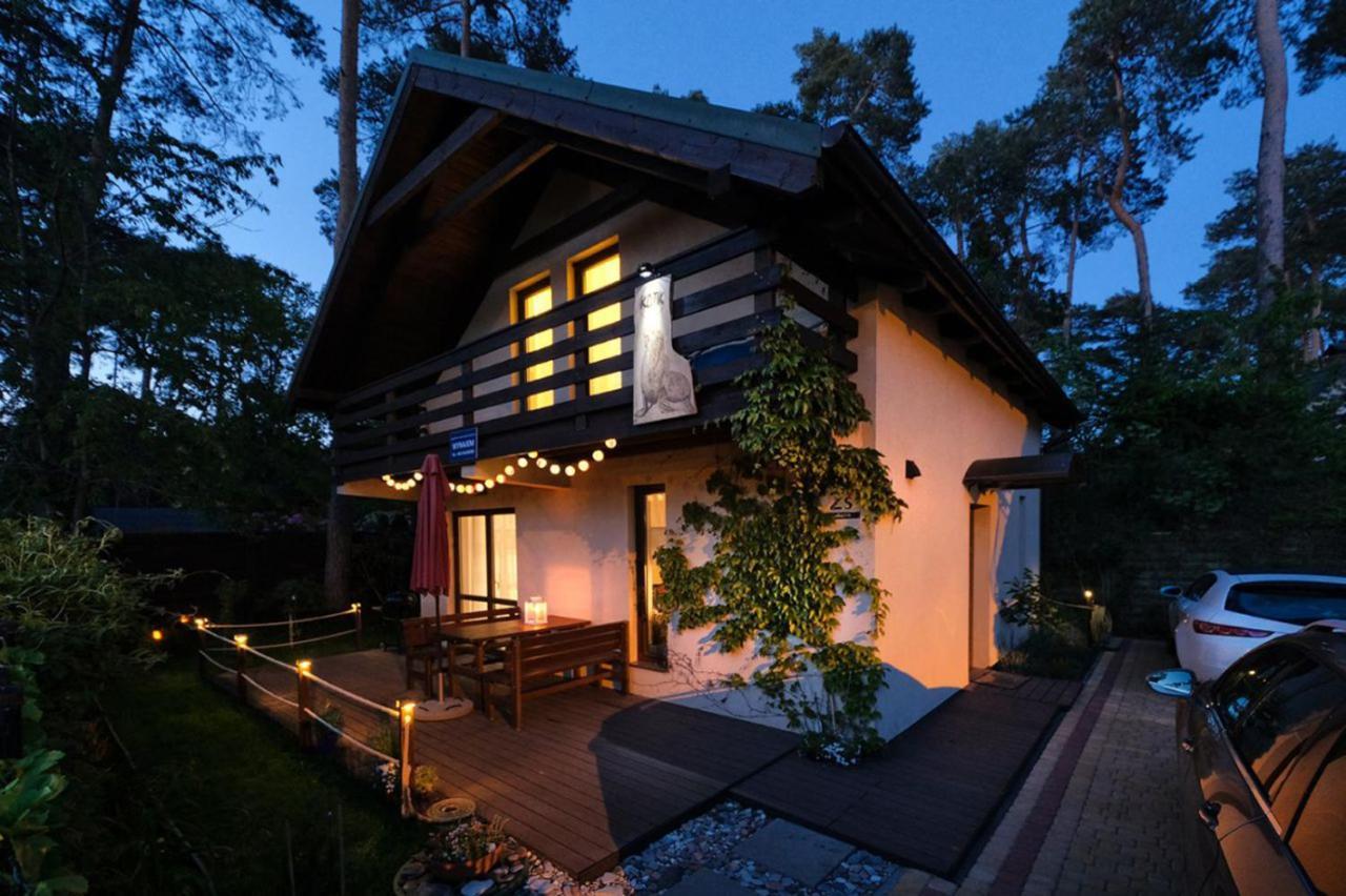 Villa Dom Kotik W Lukecinie Esterno foto